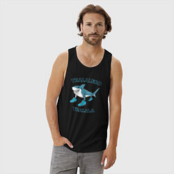 Майка мужская хлопок Тралалеро тралала, акула, итальянский мем, цвет: черный — фото 2