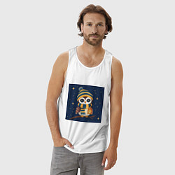 Майка мужская хлопок Сова в шапке и шарфе с фонарём, цвет: белый — фото 2