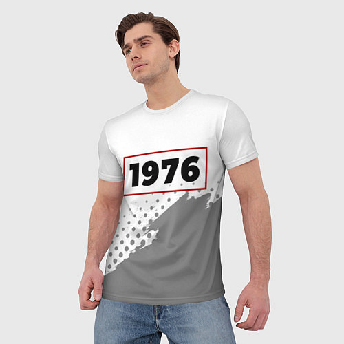 Мужская футболка 1976 - в красной рамке на светлом / 3D-принт – фото 3