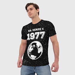 Футболка мужская На Земле с 1977: краска на темном, цвет: 3D-принт — фото 2