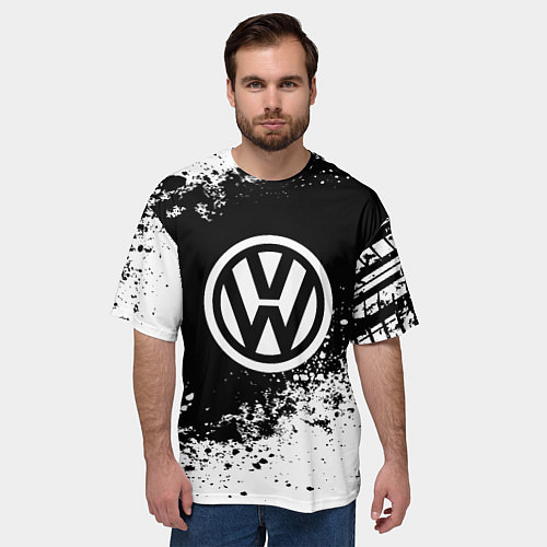 Мужская футболка оверсайз Volkswagen: Black Spray / 3D-принт – фото 3