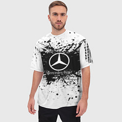 Футболка оверсайз мужская Mercedes-Benz: Black Spray, цвет: 3D-принт — фото 2