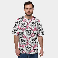 Футболка оверсайз мужская Черепа в розовых платках, цвет: 3D-принт — фото 2
