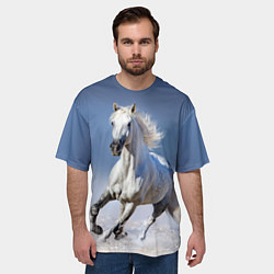 Футболка оверсайз мужская Белая лошадь скачет по снегу, цвет: 3D-принт — фото 2