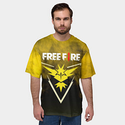 Футболка оверсайз мужская FREEFIRE YELLOW SMOKE Z, цвет: 3D-принт — фото 2