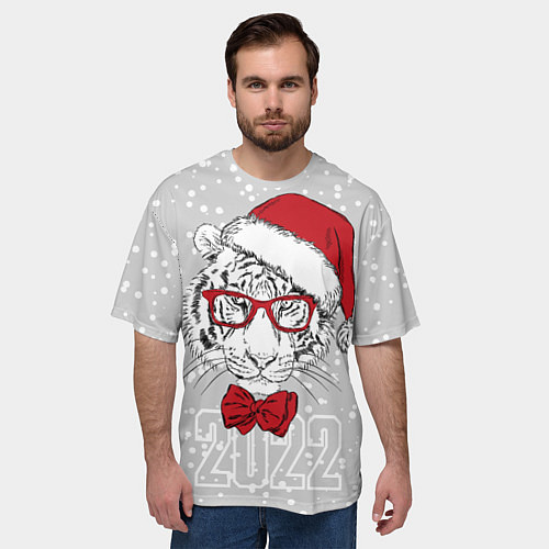 Мужская футболка оверсайз Белый тигр в шапке Санты / 3D-принт – фото 3