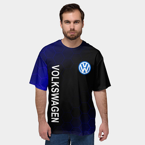 Мужская футболка оверсайз VOLKSWAGEN ЧЕРНО СИНИЕ СОТЫ / 3D-принт – фото 3