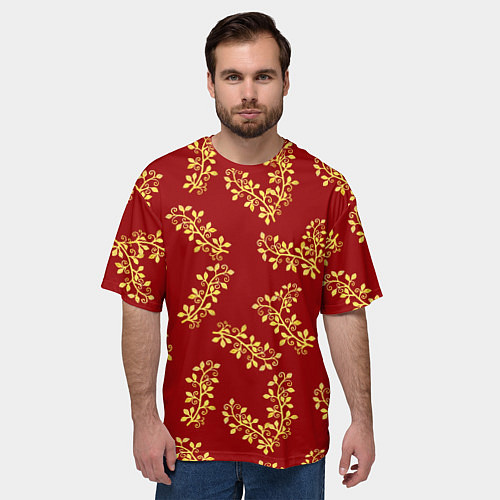 Мужская футболка оверсайз Золотые веточки на ярко красном фоне / 3D-принт – фото 3