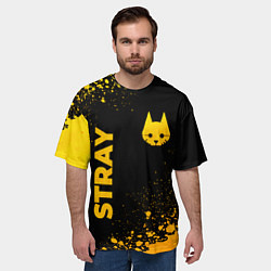 Футболка оверсайз мужская Stray - gold gradient: символ и надпись вертикальн, цвет: 3D-принт — фото 2