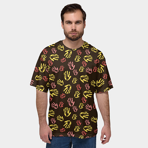 Мужская футболка оверсайз Отпечатки рук разноцветные / 3D-принт – фото 3