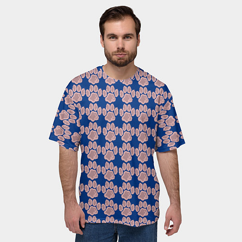 Мужская футболка оверсайз След собаки на синем фоне / 3D-принт – фото 3