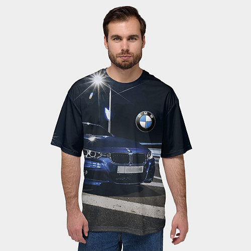 Мужская футболка оверсайз BMW на ночной трассе / 3D-принт – фото 3