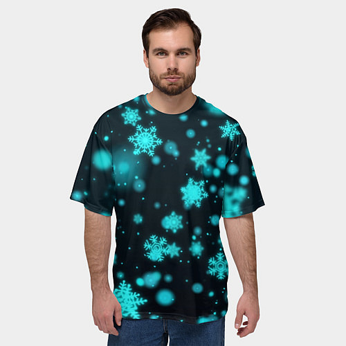 Мужская футболка оверсайз Неоновые снежинки на черном фоне / 3D-принт – фото 3