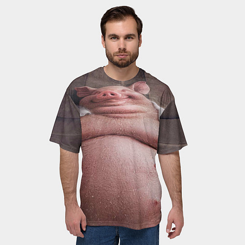 Мужская футболка оверсайз Свинья сидит в сауне / 3D-принт – фото 3