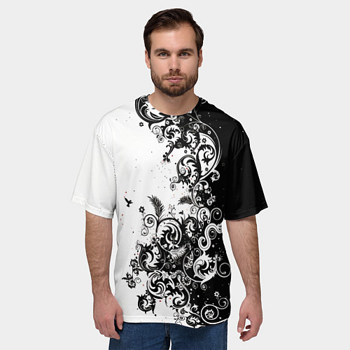 Мужская футболка оверсайз Черно-белая птица среди узорчатых цветов / 3D-принт – фото 3