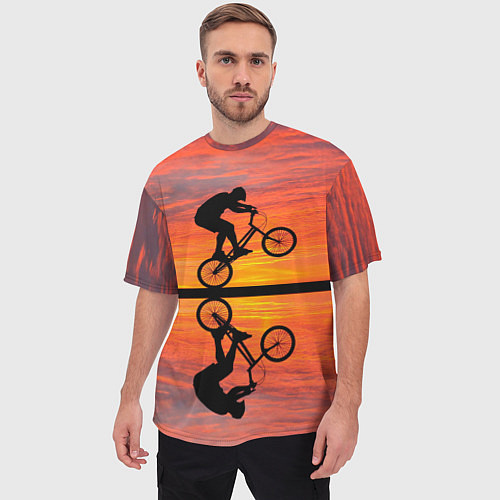 Мужская футболка оверсайз Велосипедист в отражении / 3D-принт – фото 3
