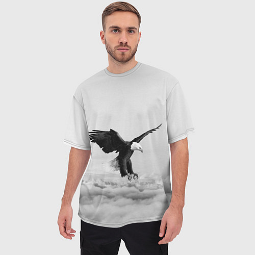 Мужская футболка оверсайз Орёл в облаках черно-белый / 3D-принт – фото 3