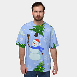 Футболка оверсайз мужская Снеговики с новогодними елками паттерн, цвет: 3D-принт — фото 2