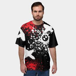 Футболка оверсайз мужская BMW на фоне граффити и брызг красок, цвет: 3D-принт — фото 2