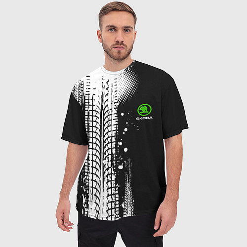 Мужская футболка оверсайз Шкода - следы от шин / 3D-принт – фото 3