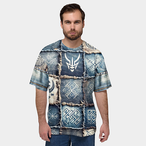 Мужская футболка оверсайз Руны викингов на пэчворк джинсах / 3D-принт – фото 3