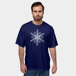 Футболка оверсайз мужская Тёмный синий со снежинкой, цвет: 3D-принт — фото 2