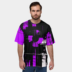 Футболка оверсайз мужская Фиолетово-белый гранж на чёрном фоне, цвет: 3D-принт — фото 2