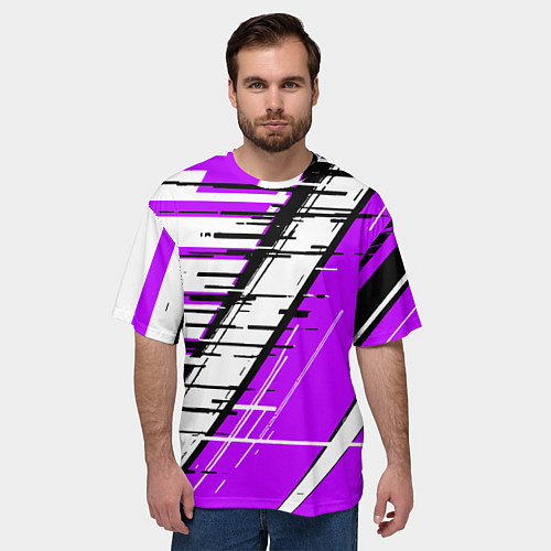 Мужская футболка оверсайз Чёрно-белые глитч полосы на фиолетовом фоне / 3D-принт – фото 3
