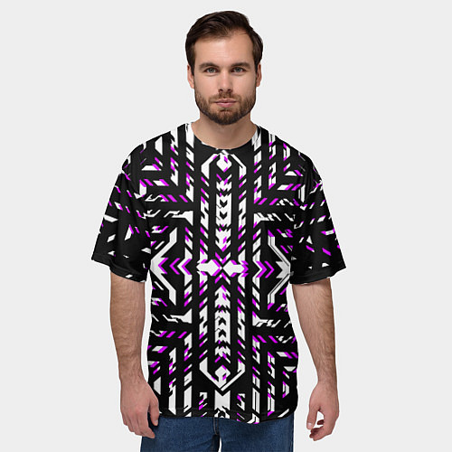 Мужская футболка оверсайз Чёрно-фиолетовые диагональные полосы на белом фоне / 3D-принт – фото 3
