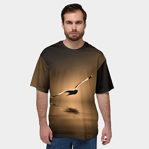 Мужская футболка оверсайз Летящая птица / 3D-принт – фото 3