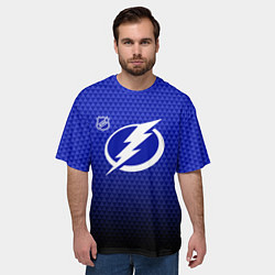 Футболка оверсайз мужская Тампа Бэй Лайтнинг - синий градиент, цвет: 3D-принт — фото 2