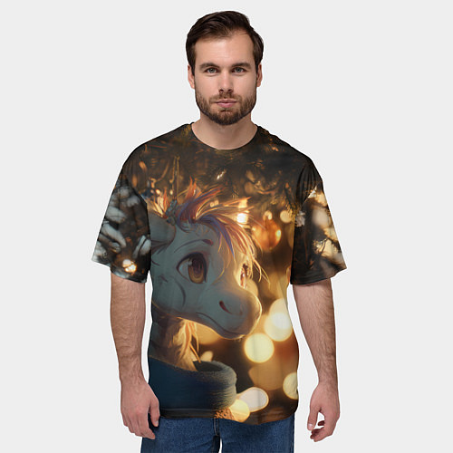 Мужская футболка оверсайз Лошадка под новогодней елкой / 3D-принт – фото 3