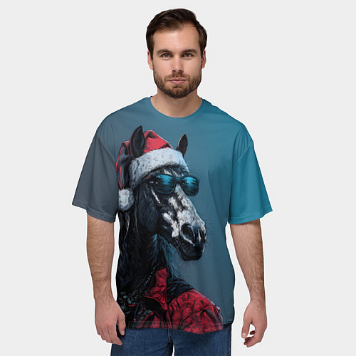 Мужская футболка оверсайз Лошадь в новогоднем стиле / 3D-принт – фото 3