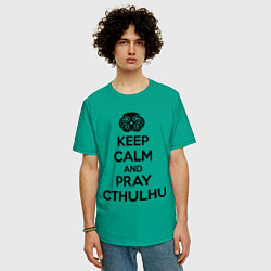 Футболка оверсайз мужская Keep Calm & Pray Cthulhu цвета зеленый — фото 2