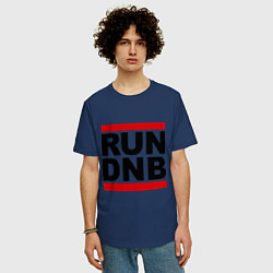 Футболка оверсайз мужская RUN DNB, цвет: тёмно-синий — фото 2