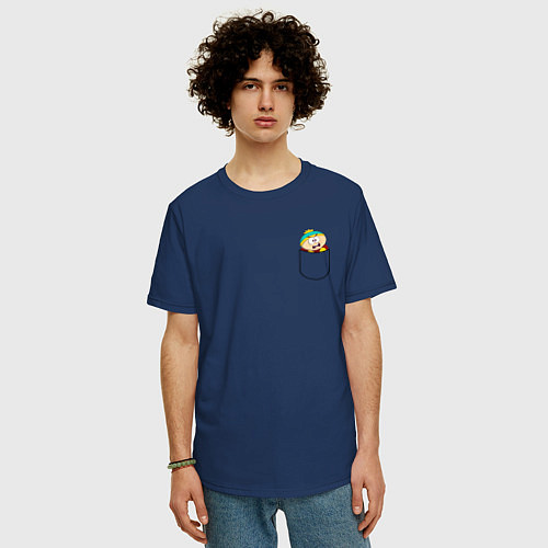 Мужская футболка оверсайз Картман в кармане / Тёмно-синий – фото 3