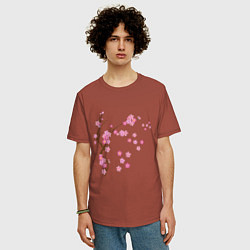 Футболка оверсайз мужская Розовая сакура, цвет: кирпичный — фото 2
