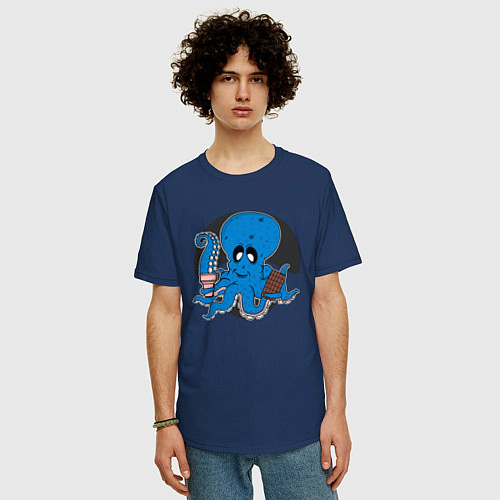 Мужская футболка оверсайз Осьминог с шоколадкой / Тёмно-синий – фото 3