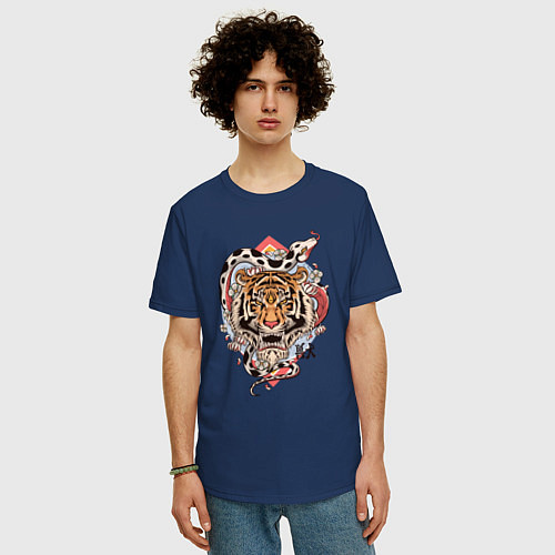 Мужская футболка оверсайз Тигр и Змея / Тёмно-синий – фото 3