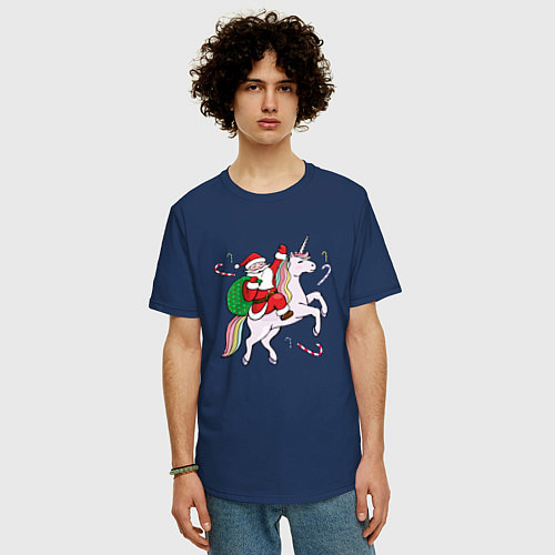 Мужская футболка оверсайз Дед мороз на единороге 2022 / Тёмно-синий – фото 3