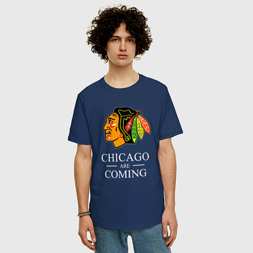 Мужская футболка оверсайз Chicago are coming, Чикаго Блэкхокс, Chicago Black / Тёмно-синий – фото 3