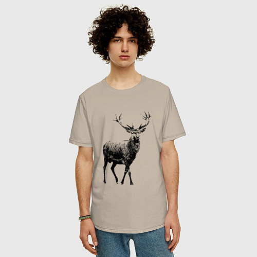 Мужская футболка оверсайз Черный олень Black Deer / Миндальный – фото 3