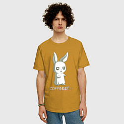 Футболка оверсайз мужская Заяц хочет кофе, цвет: горчичный — фото 2