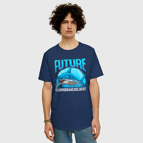 Мужская футболка оверсайз Будущий специалист по акулам / Тёмно-синий – фото 3