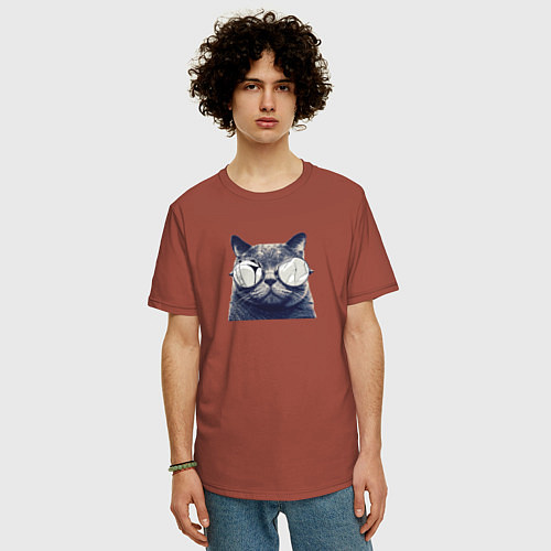 Мужская футболка оверсайз Арт кот в очках принт / Кирпичный – фото 3