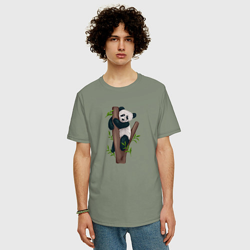 Мужская футболка оверсайз Панда висит на дереве / Авокадо – фото 3