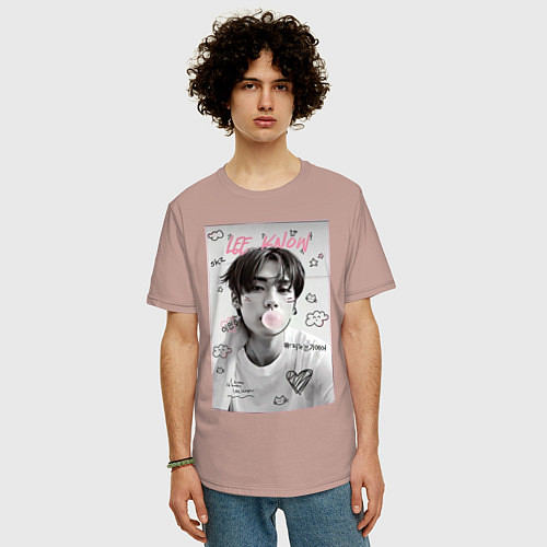 Мужская футболка оверсайз Lee Know Stray Kids / Пыльно-розовый – фото 3