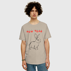 Футболка оверсайз мужская New year rabbit, цвет: миндальный — фото 2