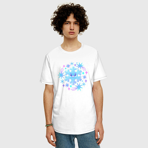 Мужская футболка оверсайз Смешная снежинка с разноцветными звездами / Белый – фото 3