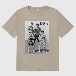 Футболка оверсайз мужская Молодые музыканты на пляже, цвет: миндальный